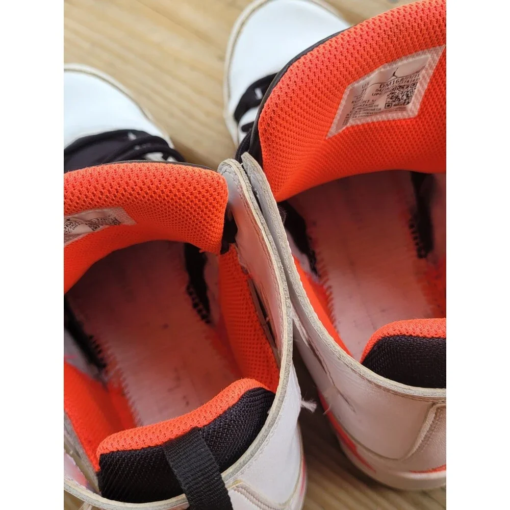 Jordan Air Jordan 6 Retro GS White Black Orange DM1685-106 Size 7Y